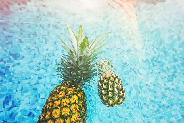 piñas piscina